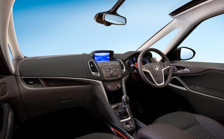  Vauxhall Zafira Tourer 2011 года  (фото 2 из 6)
